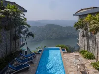 Ragamaya Resort & Spa Munnar - Pools