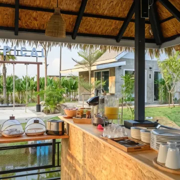 Loftpical Resort Отели рядом с достопримечательностью «Ват Си Сунтхон»