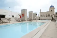 Goodnight Cádiz Apartments - Swimmingpools