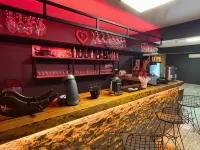 Moonbow Beach Hotel Hotel dekat Pantai Cleopatra
