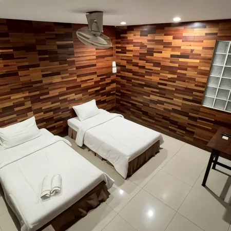 Phunumfha Hotel @Chum Phae - Khon Kaen