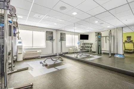 Holiday Inn Spartanburg Northwest Отели рядом с достопримечательностью «Университет Южная Каролина Апстейт»