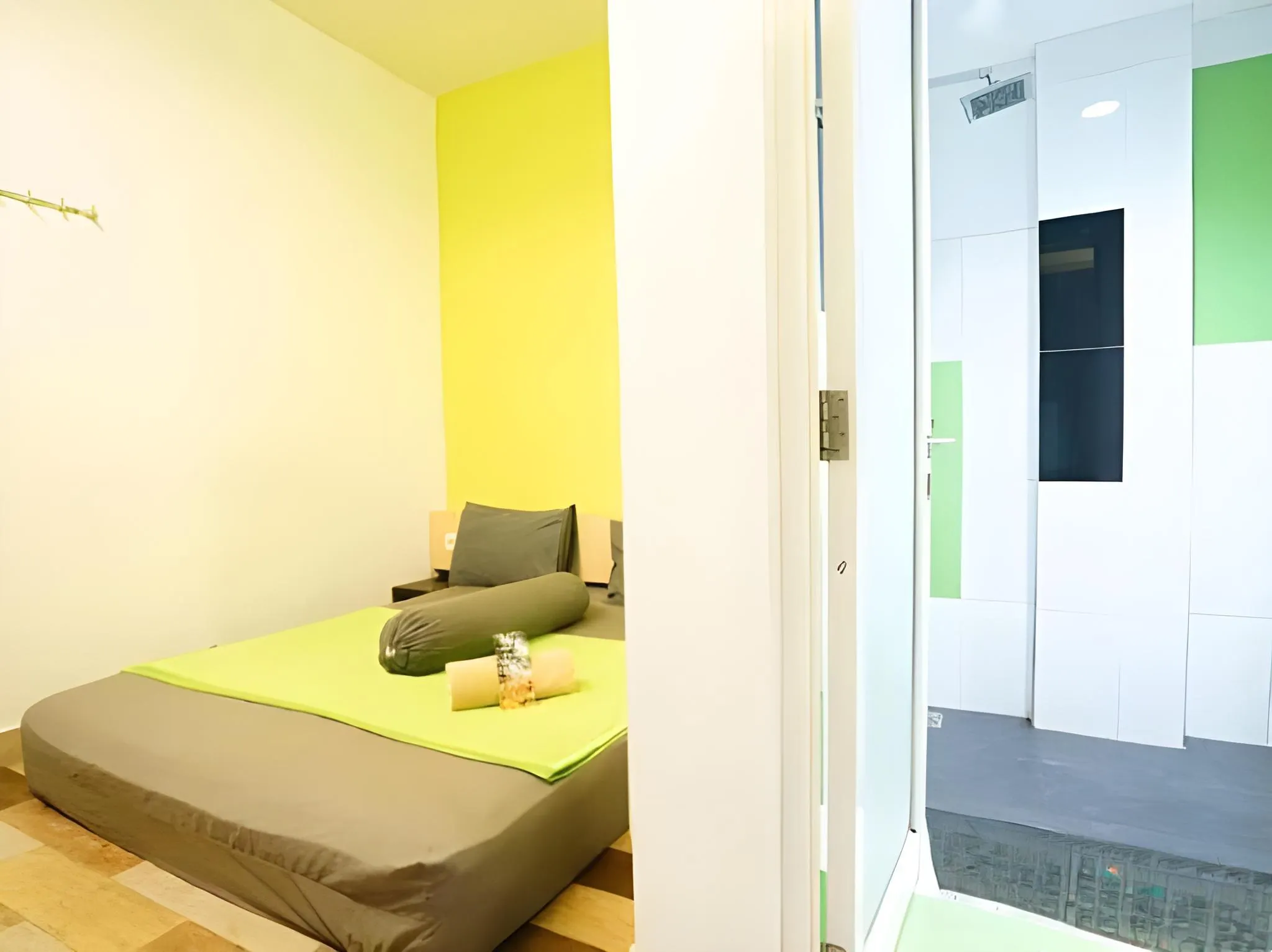 Save Hotel Zimmer Photos