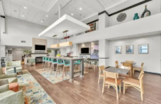 Hampton Inn & Suites by Hilton Kenosha Pleasant Prairie Hotels in Kenosha County