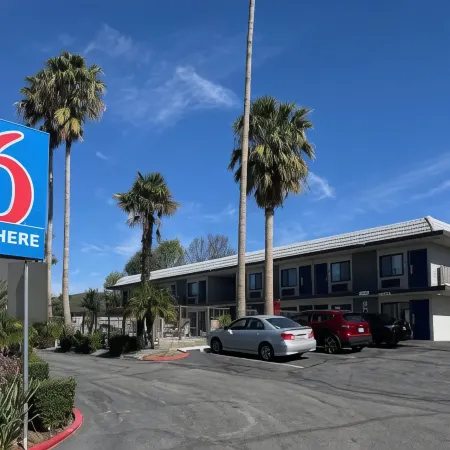 Motel 6 Simi Valley, CA
