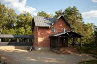 Nikola-Lenivets Recreation Camp のホテル