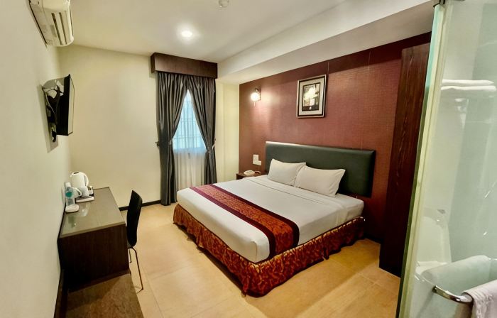 8 Days Boutique Hotel Impian Emas