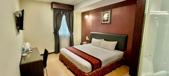 8 Days Boutique Hotel Impian Emas 테브라우 호텔