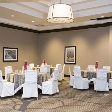 DoubleTree by Hilton Schenectady Downtown