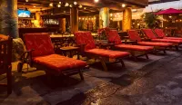 Castle Bamboo Waikīkī Hotel - Quầy bar
