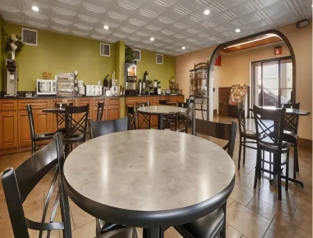 Baymont by Wyndham Goodlettsville/Nashville Отели в г. Риджтоп