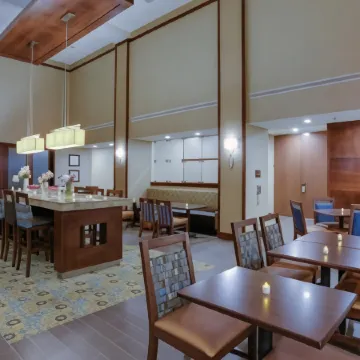 Hampton Inn & Suites Philadelphia/Bensalem