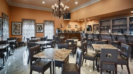 Best Western Plus Vermilion River Inn & Suites