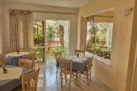 Apollon Hotel Apartments