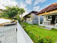 Solaluna Beach Homestay Hotels in Amed