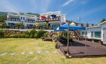 Namhae Hoho Flower Pension