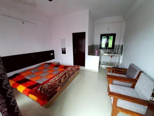 Jfr Studio Apartments Kausani - 2-Star