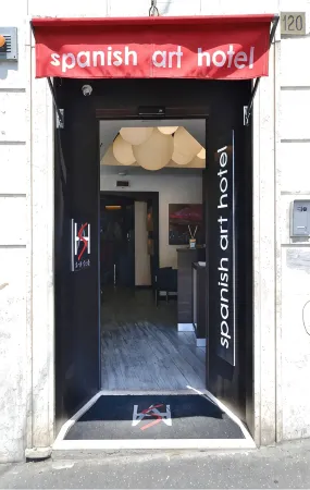 Rome Art Hotel - Gruppo Trevi Hotels Отели рядом с достопримечательностью «Центральный институт графики»