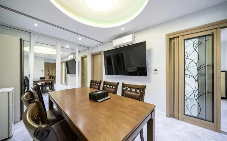 Daecheon K Hotel Отели рядом с достопримечательностью «Boryeong Mud»