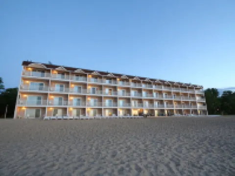 Bayshore Resort Hotels in Grand Traverse County