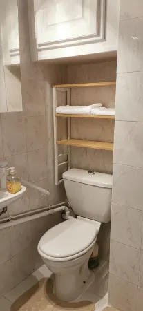 Cosy studio near the Gulf of Juan sea.