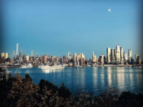 World Cup! Waterfront Views 15 Mins to NYC! โรงแรมในวีฮอว์เคน