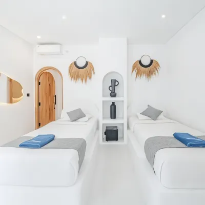 Bombora Surf Camp Hoteles cerca de Playa Bingin