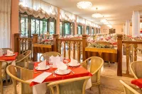 Park Hotel Oasi - balcony