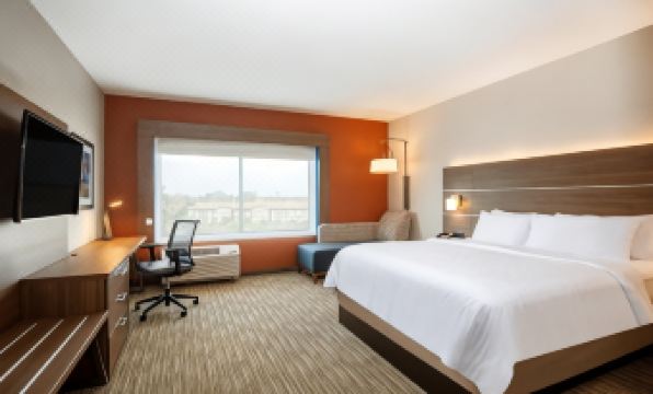 Holiday Inn Express & Suites BELOIT by IHG