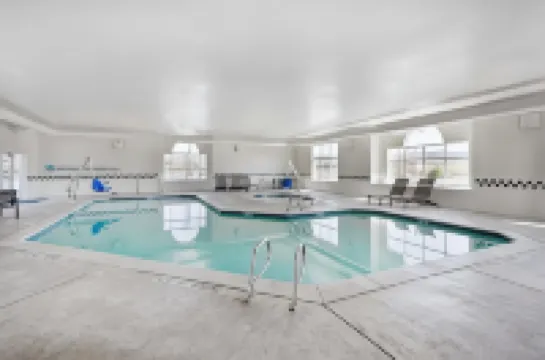 ベストウェスタン ホリデイ ヒルズ