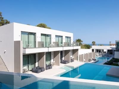 Phos Hotel Adults Only