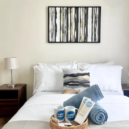 Luxury 1-Bedroom Stay at Saint Honore