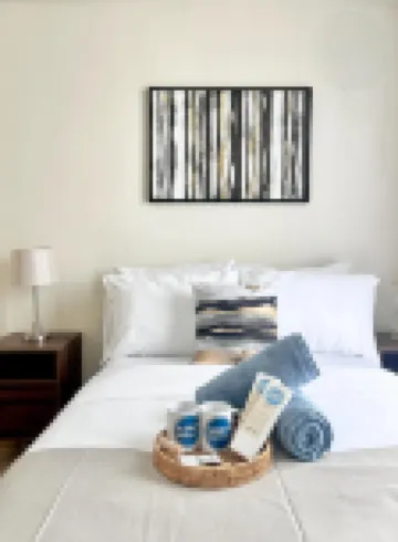 Luxury 1-Bedroom Stay at Saint Honore