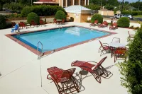 Best Western Plus Goldsboro - Pools