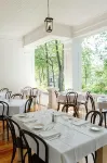 Terrace Inn and 1911 Restaurant - Parkering