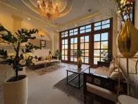 Vaidik Palace - 800 mtr from Prem Mandir