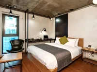 Delight Hotel Jamsil Hotels near Gaerong Station