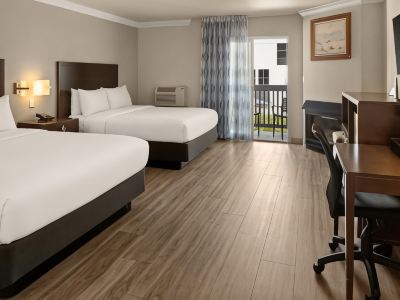 Cannery Row Inn
