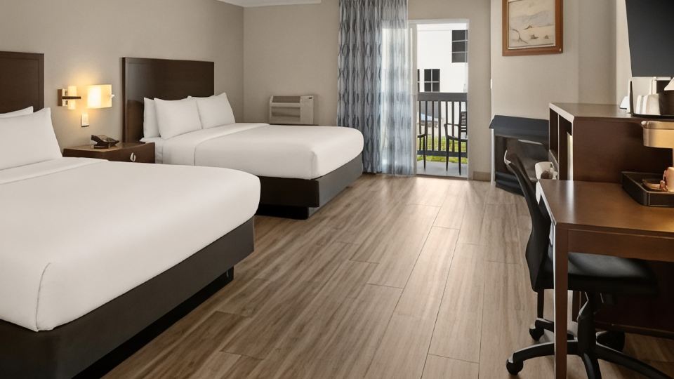 Cannery Row Inn