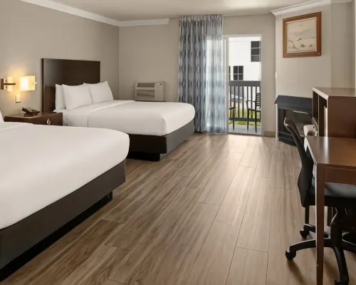 Cannery Row Inn Hotels near Lighthouse District