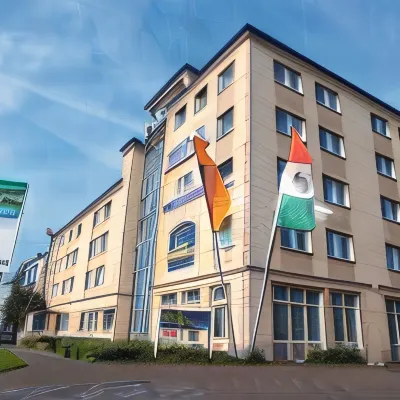 Best Western Hotel am Papenberg Hotels near Suedstadt