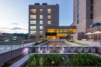Bloomvista Hotel & Conference Hotels near Yongmunsan Mountain