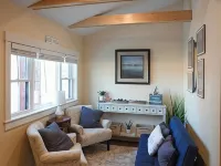 Back Bay Tuckaway Hotels in Wolfeboro