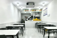 Yibin Meijing Hotel (Yibin Railway Area)