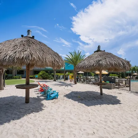 Beachside Hotel & Suites