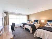 Distinction Hamilton Hotel & Conference Centre Hotels in Hamilton