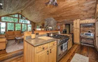 Authentic Cabin in the Woods!