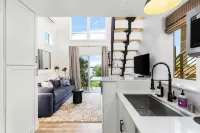 Covelet Hideaway