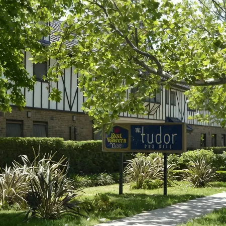 Best Western Plus the Tudor-Box Hill