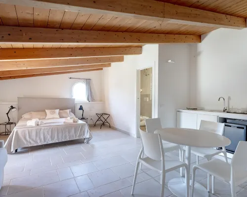 Palazzo della Torre 202– Modern Historic Apartment Hotels in Torre a Mare